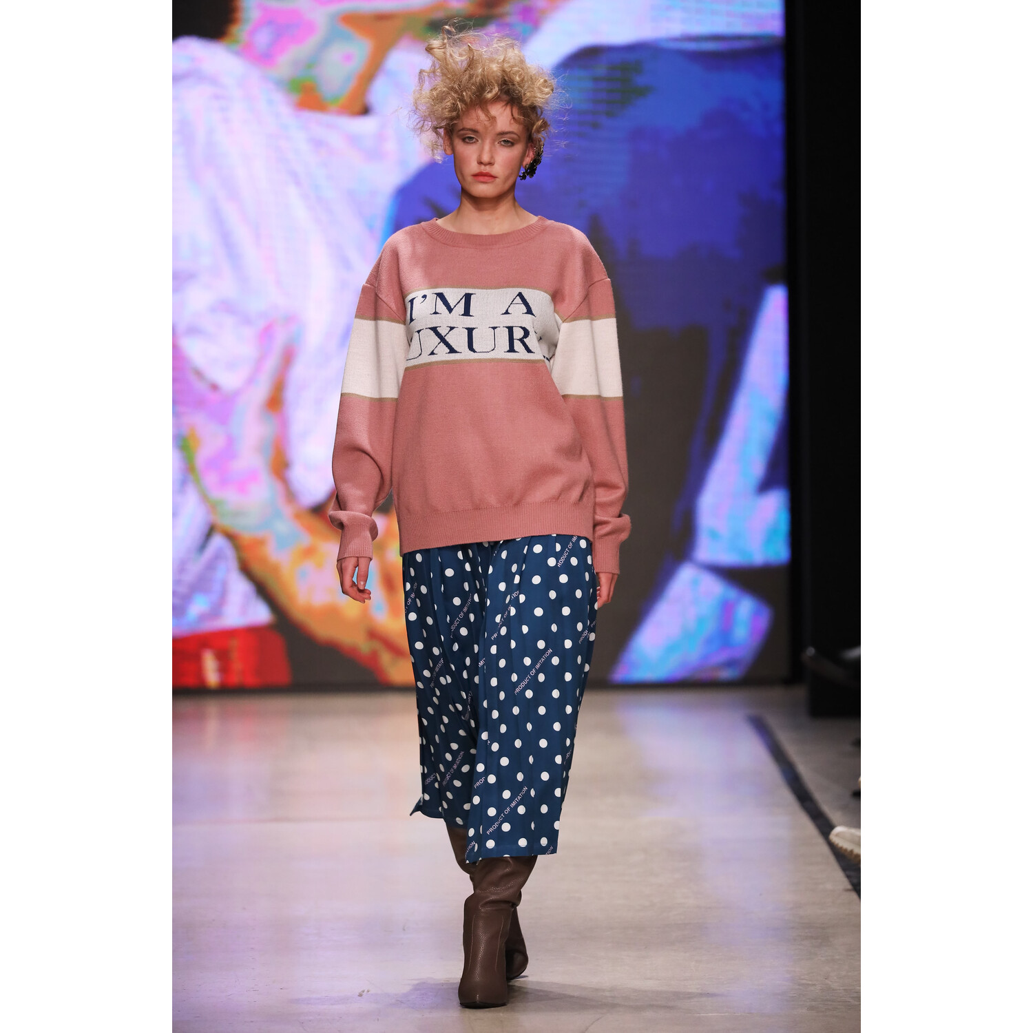 Фото Product of Imitation Fall 2019 Ready-to-Wear / Product of Imitation осень-зима 2019 / Неделя моды: Москва